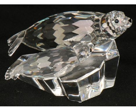   Swarovski jaarlijks item 1991 " Save me Seals " In goede staat zonder originele doos. Geschatte opbrengst: € 30 - € 80.    