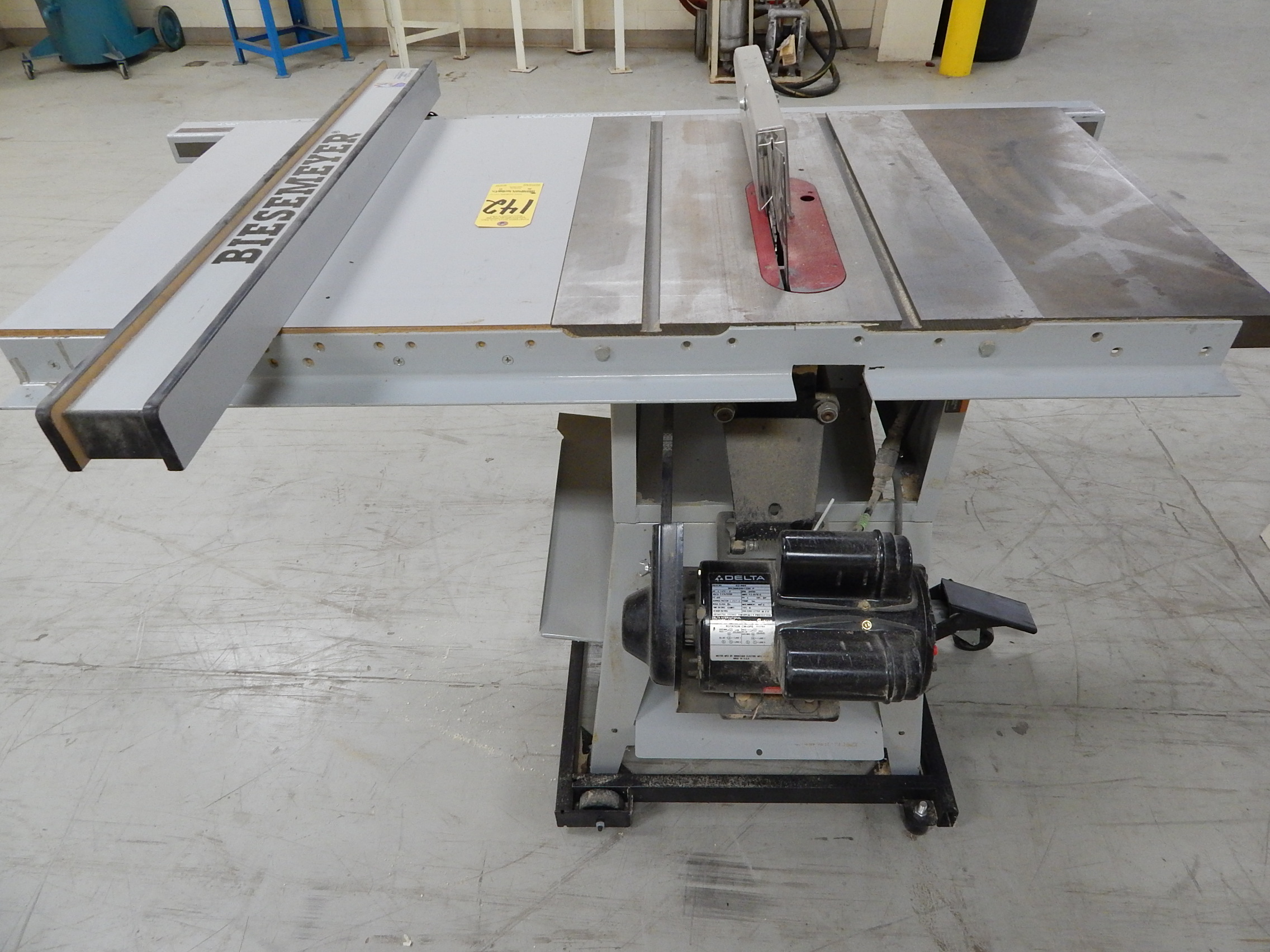 Delta 36451 Tilting Arbor Table Saw with Biesemeyer Fence 110V, 1phs.