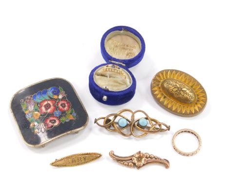 An 18ct gold and gem set ring, size P, 1.9g, a 9ct gold eternity ring, a 9ct gold baby brooch, a further 9ct gold brooch, 4.4