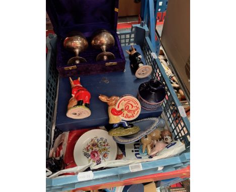 A mixed lot comprising three Royal Doulton Bunnykins figures, Compton &amp; Woodhouse Wedgwood plate, Worcester, ceramic anim