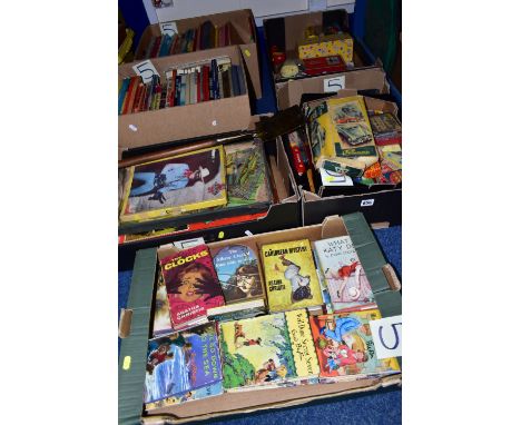 A QUANTITY OF ASSORTED VINTAGE TOYS, ANNUALS AND BOOKS, to include Waddington's Ideal Home Kit, Chad Valley and other games, 