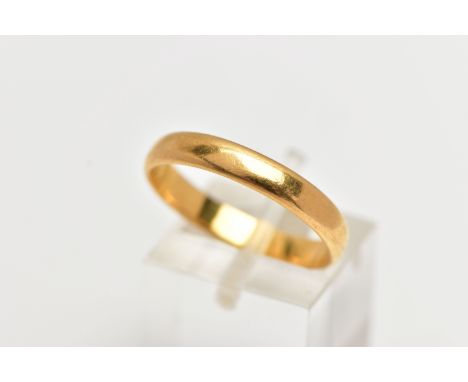 A 22CT GOLD BAND RING, polished band, approximate band width 3.5mm, hallmarked 22ct Birmingham, ring size P, approximate gros