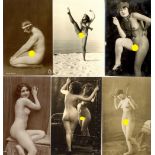 Erotik Spektakuläre Sammlung mit insgesamt ca. 1500 Ansichtskarten und Fotos in 3 Alben. Dabei