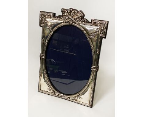H/M SILVER PHOTO FRAME - 30 X 22 CMS APPROX