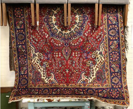 FINE NORTH WEST PERSIAN TABRIZ CARPET 305CMS X 203CMS