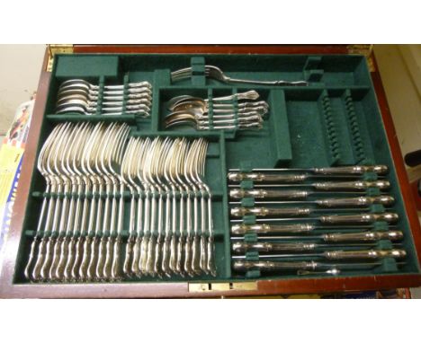 Silver Albert pattern flatware and cutlery  comprising twelve table knives, thirteen table forks and eight table spoons; twel