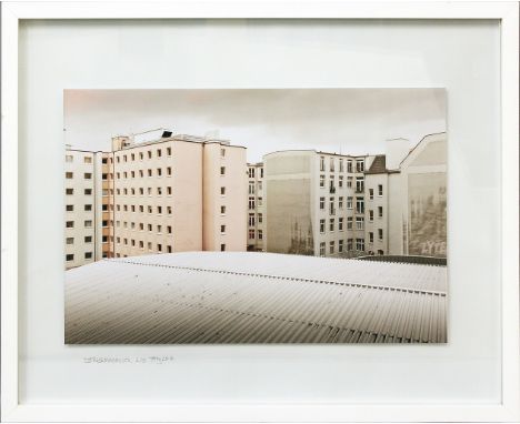 Hillig, Thomas (geb. 1958 in Duisburg-lebt und arbeitet in Berlin)Hof - "Stresemannstr.", so u. bez. Inkjetdruck/Fotopapier, 