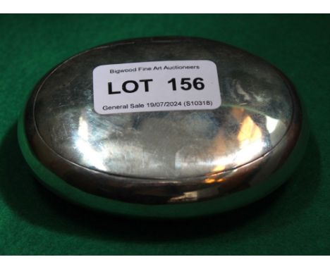 Franks and Tuffley, an Edwardian silver snuff box, oval form, press end opening, Birmingham 1902, 8.5cm, 84g