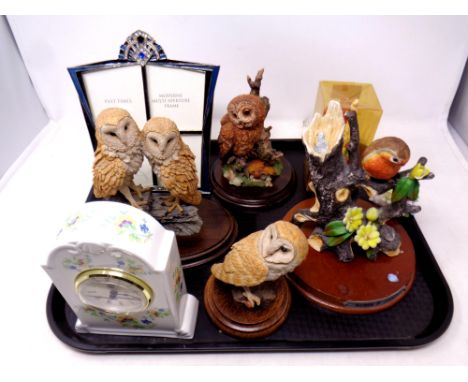 A tray containing Royal Doulton, Leonardo and Country Artists bird ornaments, Crown Windsor mantel clock, Art Deco picture fr