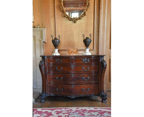 A FINE GEORGE III MAHOGANY AND INLAID SERPENTINE FRONTED COMMODE IN THE MANNER OF WILLIAM VILE, CIRCA 176584.5cm high, 115cm 
