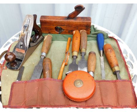 Various wood working tools, to include a wood block plane, stamped F.Atkin, 23.5cm wide, a Stanley number 4 Bailey wood plane