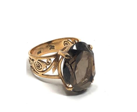 10ct gold smokey quartz ring (5.2g) 