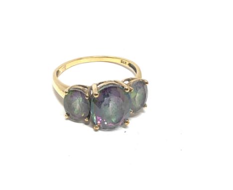 9ct gold mystic topaz ring (3.4g) 