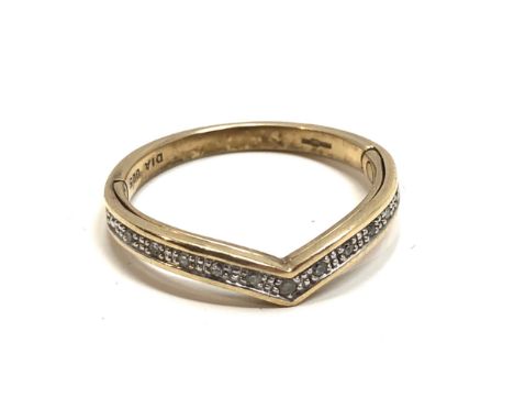 9ct gold diamond set ring (2.1g) 