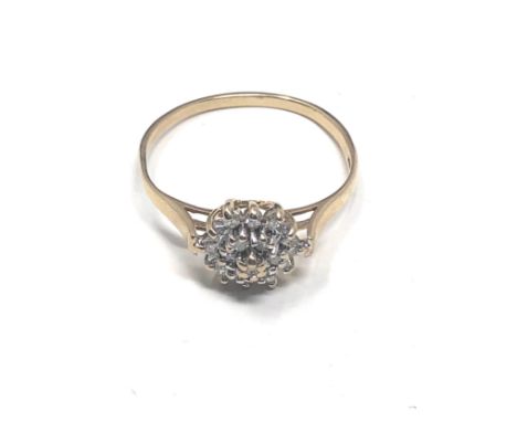 9ct gold diamond ring (2.1g) 