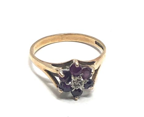 9ct gold diamond &amp; ruby floral cluster ring (2.3g) 