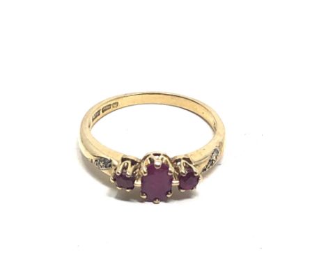 9ct gold diamond &amp; ruby ring (2.5g) 