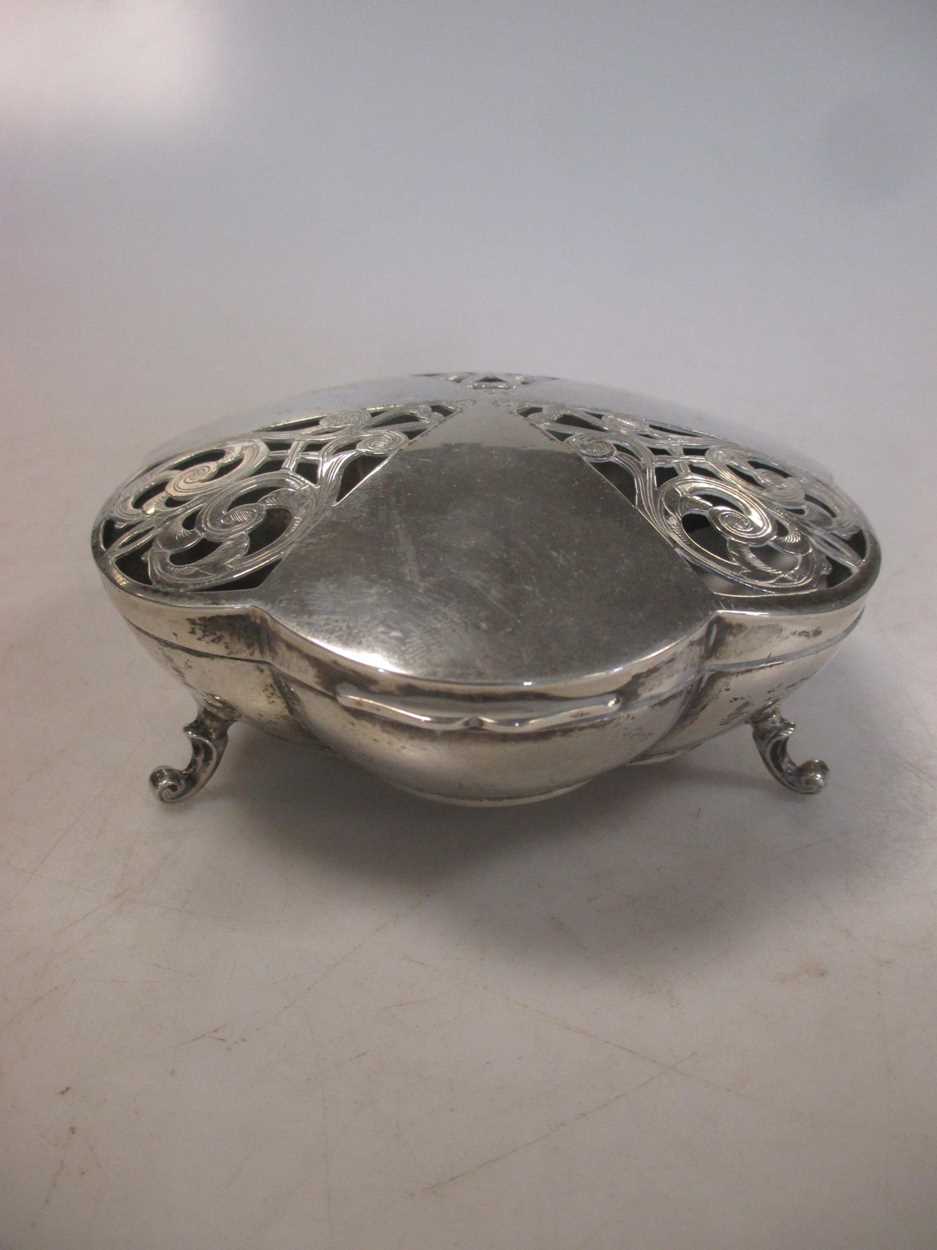 A silver trinket box with hinged and pierced cover, 5ozt in Cheffins Fine Art