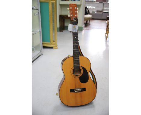 Hohner Accoustic Guitar with strap MW-300 in good order. See photos. 