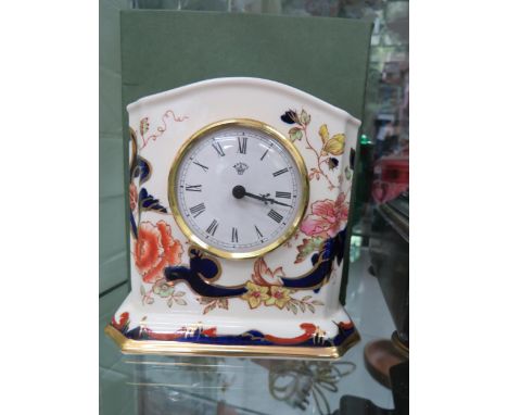 Masons Ironstone small mantle clock with quartz movement. Comes with original Masons Box. May need battery to run. See photos
