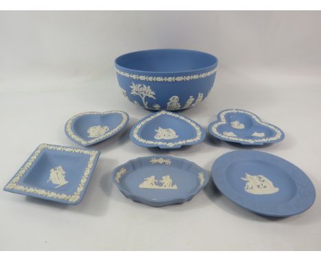 Wedgwood jasperware fruit bowl and trinket dishes.