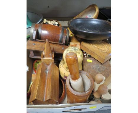 A tray of assorted treen to include a chess set , music boxes etc 
