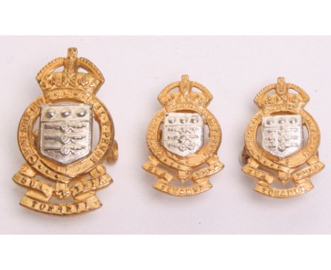 Royal Army Ordnance Corps Officers Cap & Collar Badge Set circa 1919-47 consisting of fine quality silver and gilt kings crow