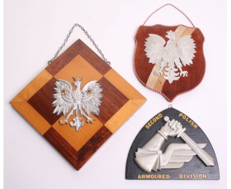WW2 Polish Commemorative Shield, cloth shield with metal Polish eagle to the centre laying on silk ribbons of the Polish nati