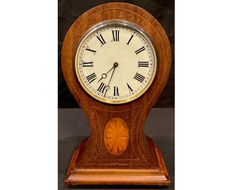 A Sheraton Revival mahogany mantel timepiece, 9cm circular clock dial inscribed with Roman numerals, eight-day movement by Vi