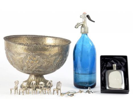 A 1930'S BLUE GLASS SODA SYPHON, AN EPNS HIP FLASK, A QUANTITY OF SILVER PLATED MINIATURE OR TOY CHAIRS AND A PLATED PUNCH BO