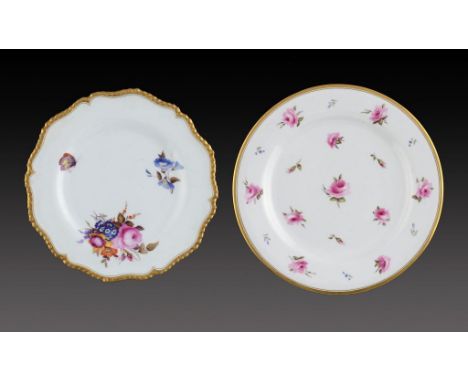 A BARR, FLIGHT & BARR WORCESTER PLATE, C1808-13 painted probably by William Billingsley with scattered roses, 23cm diam, impr