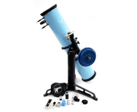 A FULLERSCOPES 27CM ASTRONOMICAL REFLECTING TELESCOPE WITH COUNTER BALANCED TRIPOD AND VARIOUS ACCESSORIES 