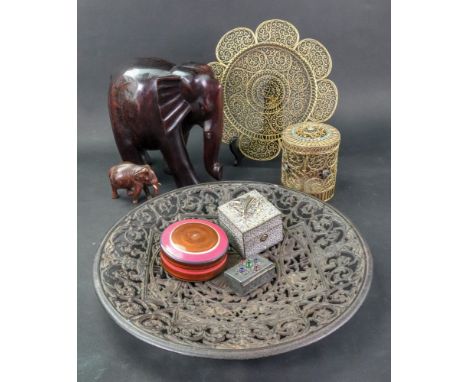 A gilt metal filigree work flowerhead shape dish and cylindrical jar, 20th century, the dish 20.5cm diameter, the jar with pu
