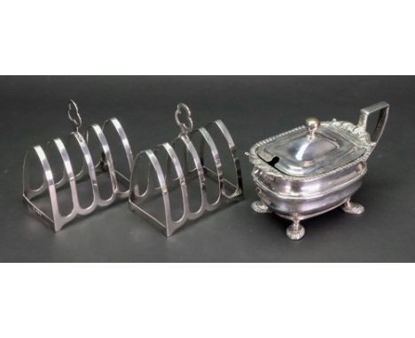 A Regency style silver oblong mustard pot, Nathan &amp; Hayes, Chester 1909, with egg and tongue and leaf scroll rim, harp ha