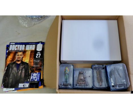 Dr Who - (5) Figures + Plinth + Magazines - Models-Weeping Angel LN678-Judoon Commander AAV2851-The Tenth Doctor SW640-The Go