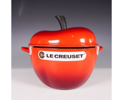 This limited edition Le Creuset Apple Cocotte, inspired by Disney's Snow White and the Seven Dwarfs, showcases the brand’s si