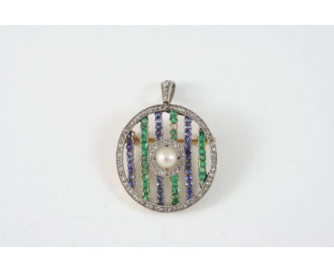 AN EARLY 20TH CENTURY DIAMOND, EMERALD AND SAPPHIRE BROOCH PENDANT set with rows of circular-cut sapphires and emeralds withi