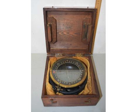 A vintage Type P4A compass in hardwood case
