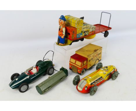 Mettoy - Camtoy - Other - An unboxed collection of vintage tinplate and plastic toys. Lot consists of a Mettoy 'Mr.Porter' Me