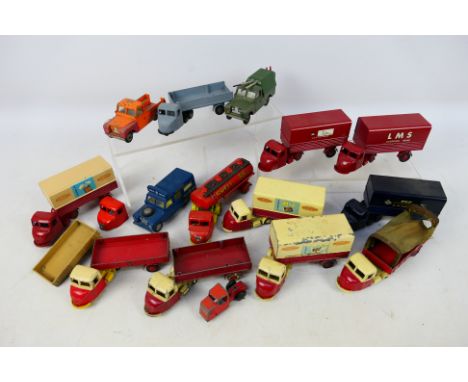 Tri-ang - Budgie - Approximately 14 x unboxed vehicles to include tow-trucks, diggers, Land Rovers and others. Some items sho