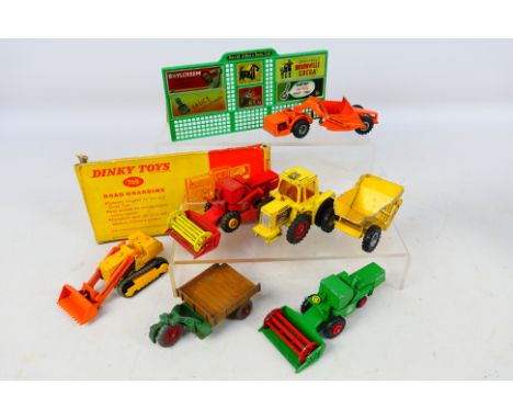 Dinky - Matchbox King Size - Boxed #765 Road Hording. Item appears to be in very good condition. Also include 7 unboxed Match
