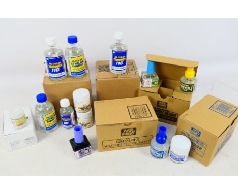Mr Hobby - A group of trade boxed Mr. Hobby auxiliary model products such as Levelling Thinners; Mr.Finishing Surface 1500 Wh