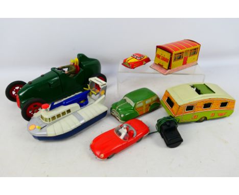 Mettoy - Wells Brimtoy - Marx - An unboxed group of vintage tinplate, plastic and scratch built wooden toys. Lot includes a M