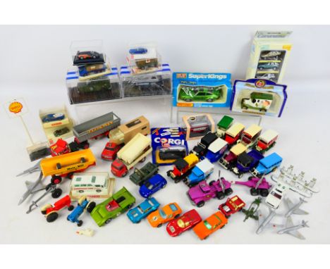 Matchbox - Oxford - Corgi - Busch - A collection of vehicles in various sizes including a boxed Super Kings Porsche 911 Turbo