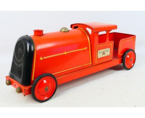 Tri-ang - An unboxed Tri-ang #23 Express locomotive with disc wheels. The locomotive has some signs of play and appears to be