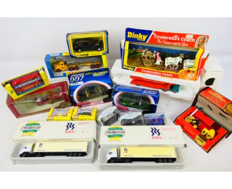 Matchbox - Budgie - Corgi - EFE - Others - An assortment of 16 diecast vehicles in varying scales to include K-10 King Size P