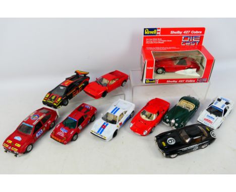 Revell - Bburago - Polistil - CB.Car - A group of cars in mostly 1:24 scale including Lamborghini Countach, Ferrari 308, Shel