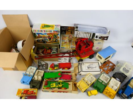 Tri-ang - Crescent - Merit - Others - Mini Hi-way tinplate vehicles to include Safari, Utility, Caravan and others. A Tri-ang