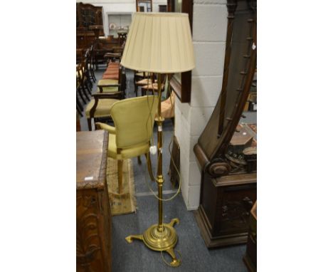A good brass telescopic standard lamp.