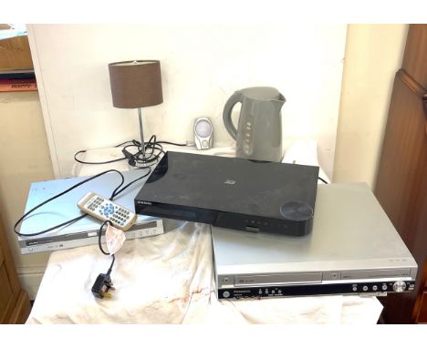 Selection of electrical includes alba dvd cd mp3 player, lamp, kettle etc 